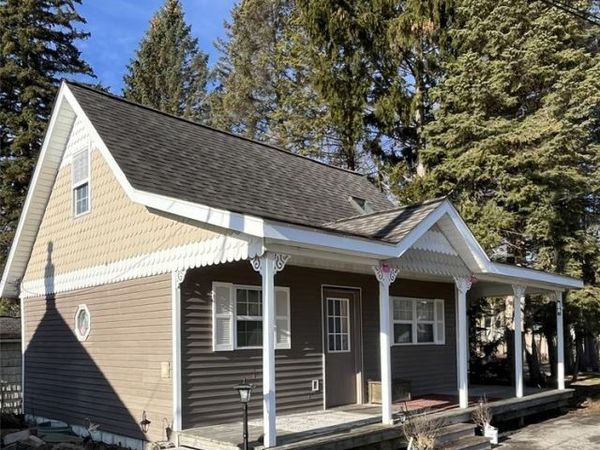 6066 River Road, East China Twp, MI 48054