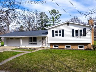 132 E Euclid Avenue, Jackson, MI 49203