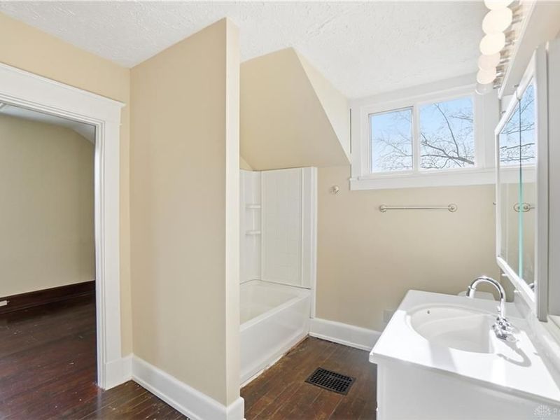 92 N Main Street, Waynesville, OH 45068 Photo 37