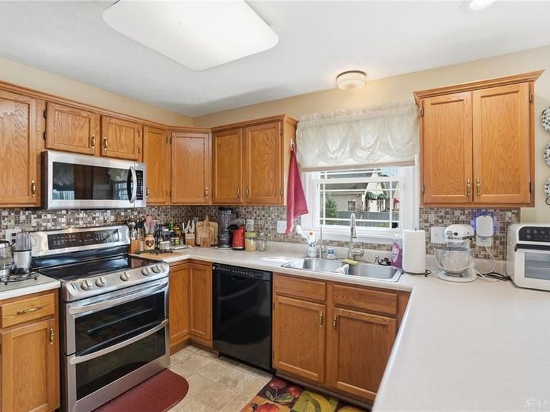 4908 Wicklow Drive, Middletown, OH 45042 Photo 10