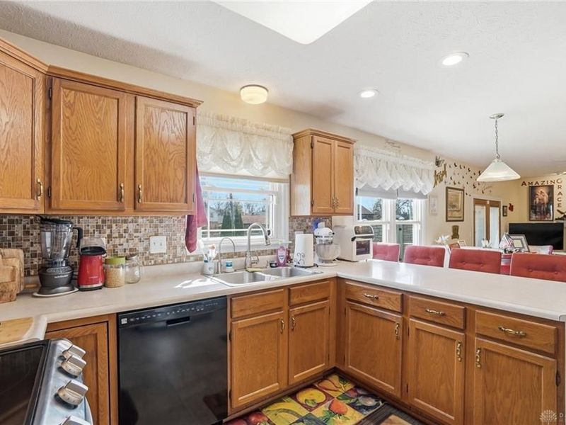 4908 Wicklow Drive, Middletown, OH 45042 Photo 9