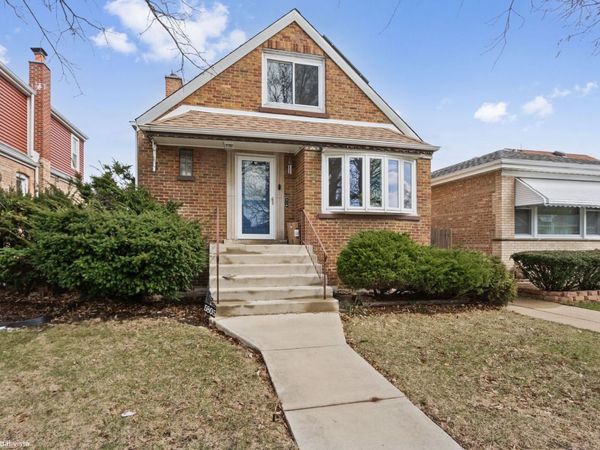 5805 S Kilbourn Avenue, Chicago, IL 60629