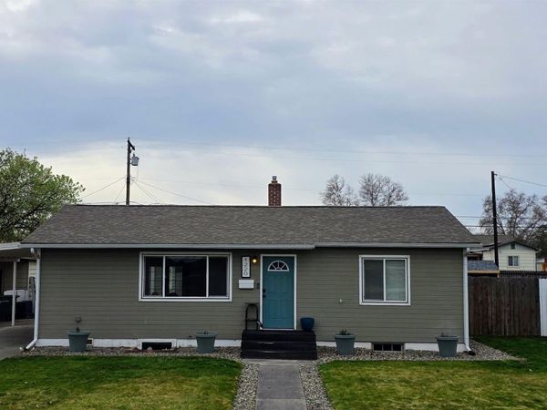 1220 3rd St, Clarkston, WA 99403