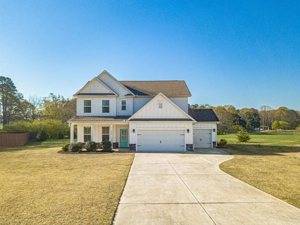 171 Bowman Court , Statham, GA 30666