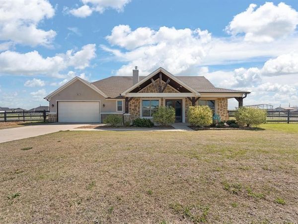 6012 Berry Ridge Lane, Joshua, TX 76058