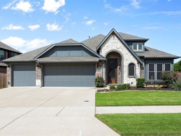 501 Oakcrest Drive, Justin, TX 76247