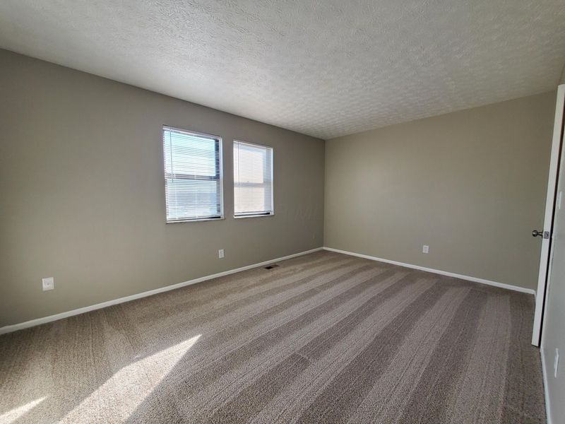 2047 Bridlewood Boulevard, Unit 2049, Columbus, OH 43207 Photo 11