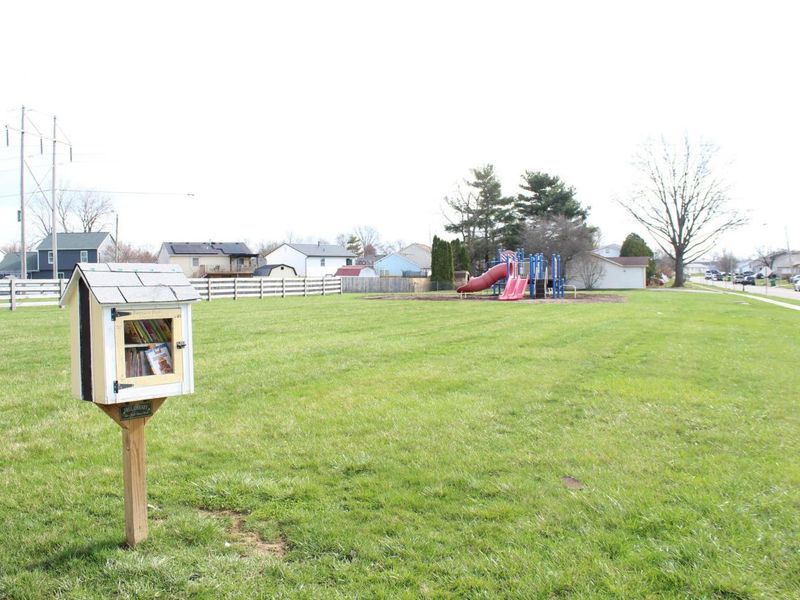 2047 Bridlewood Boulevard, Unit 2049, Columbus, OH 43207 Photo 22