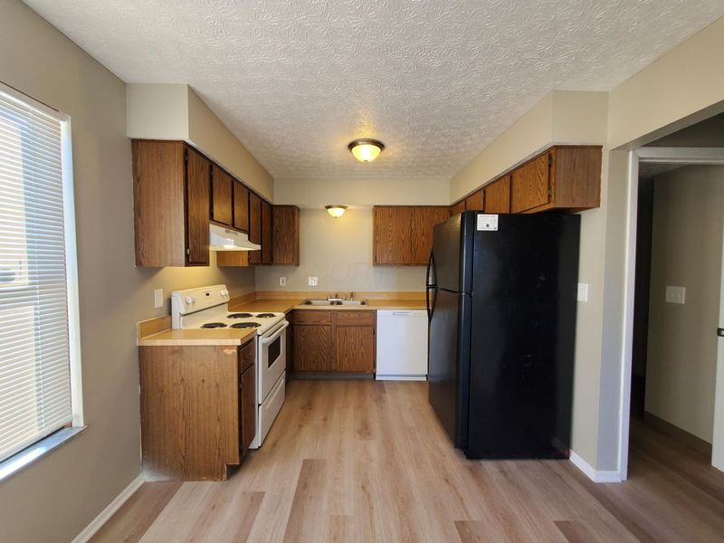 2047 Bridlewood Boulevard, Unit 2049, Columbus, OH 43207 Photo 7