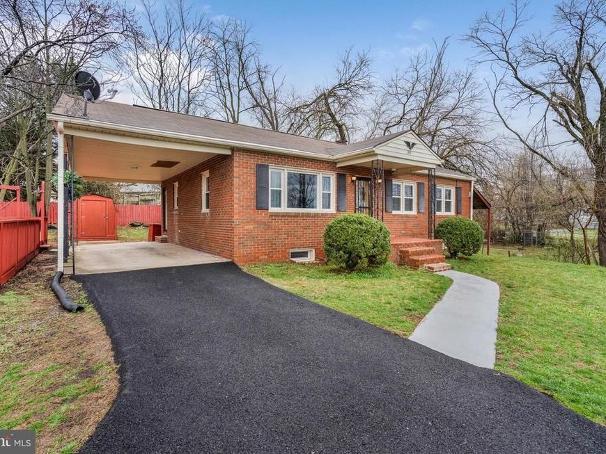 310 N Fairfax Boulevard, Ranson, WV 25438 Main Photo