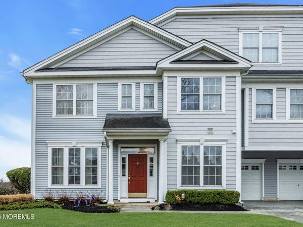2 Golden Eye Lane, Port Monmouth, NJ 07758