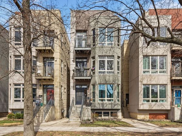 3850 W Wrightwood Avenue, Unit 1, Chicago, IL 60647