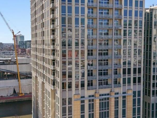 700 N Larrabee Street , Unit 1811, Chicago, IL 60654