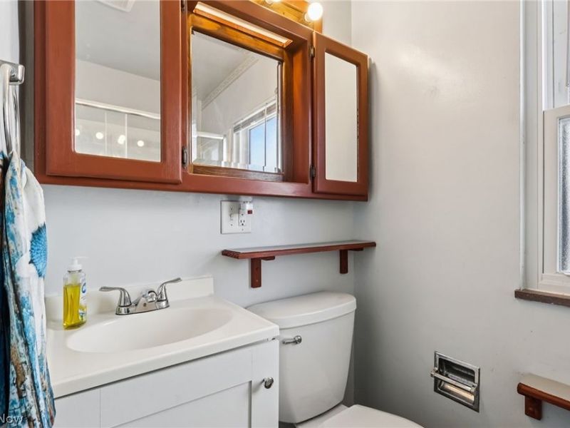 4252 Ridgeview Road, Cleveland, OH 44144 Photo 11