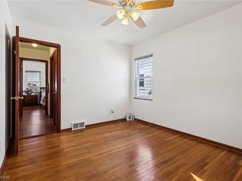 4252 Ridgeview Road, Cleveland, OH 44144 Photo 14