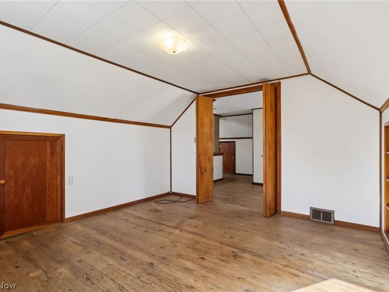 4252 Ridgeview Road, Cleveland, OH 44144 Photo 21