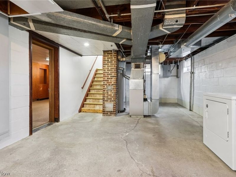 4252 Ridgeview Road, Cleveland, OH 44144 Photo 24