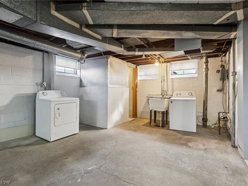 4252 Ridgeview Road, Cleveland, OH 44144 Photo 29