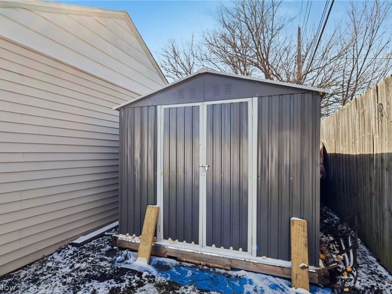 4252 Ridgeview Road, Cleveland, OH 44144 Photo 34