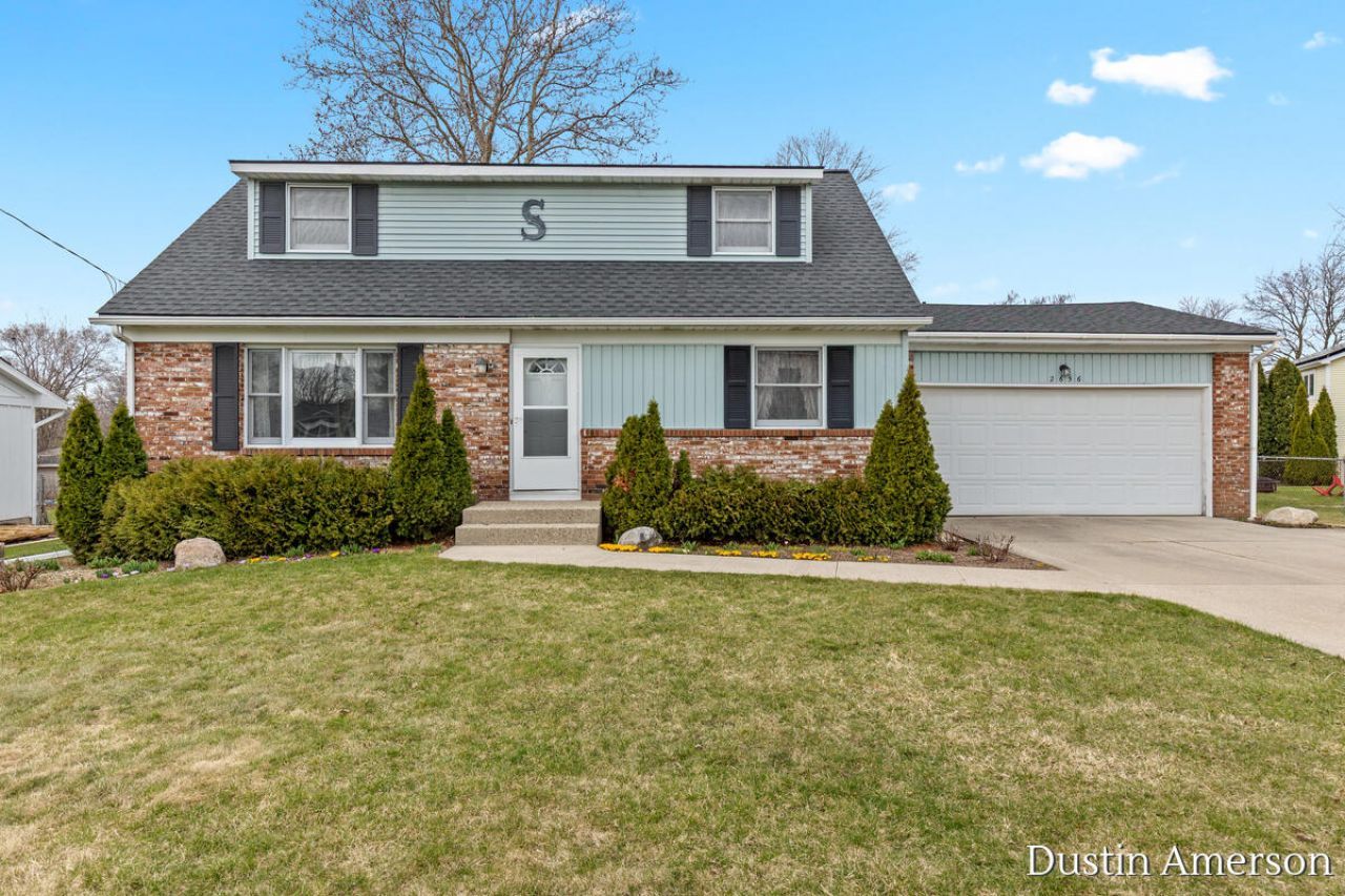 2656 Vassar Drive Se, Grand Rapids, MI 49506 Main Photo