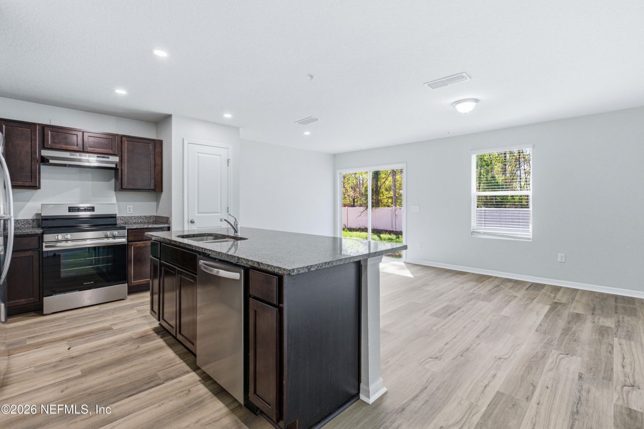 7638 Mailes Court, Unit 101,102,20, Jacksonville, FL 32210 Photo