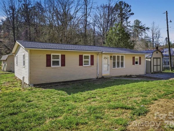 1553 Echo Drive , Lenoir, NC 28645