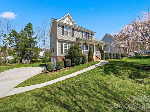 2410 27th Avenue Circle NE, Hickory, NC 28601