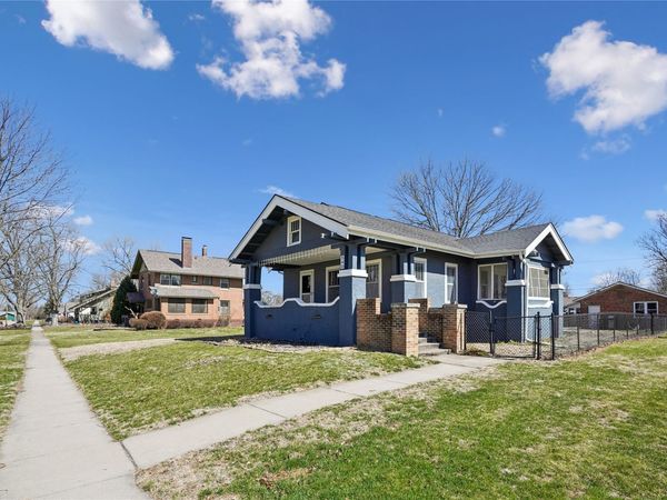 340 NE Cherry Avenue, Earlham, IA 50072