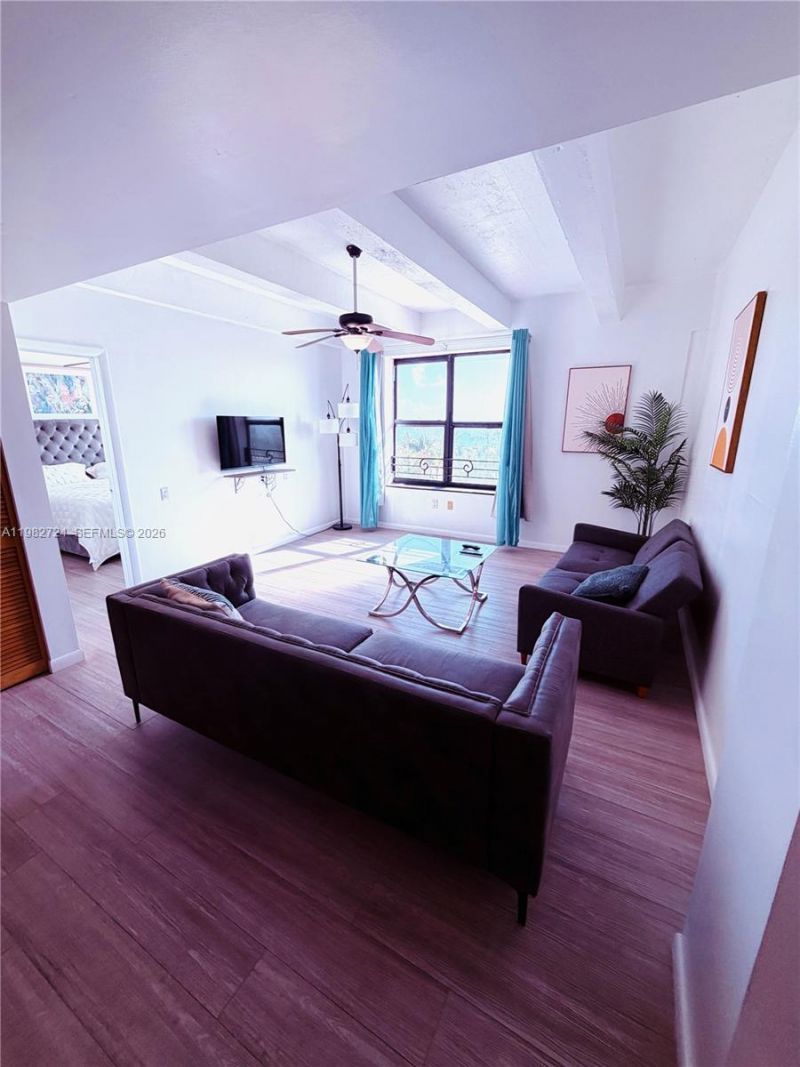 1330 Ocean Dr, Unit R5C, Miami Beach, FL 33139 Photo