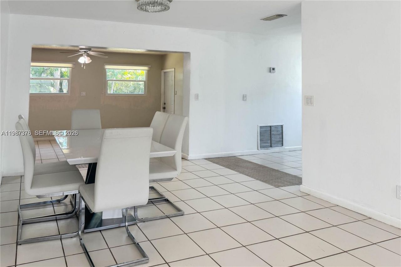 1911 N 44th Ave, Hollywood, FL 33021 Photo