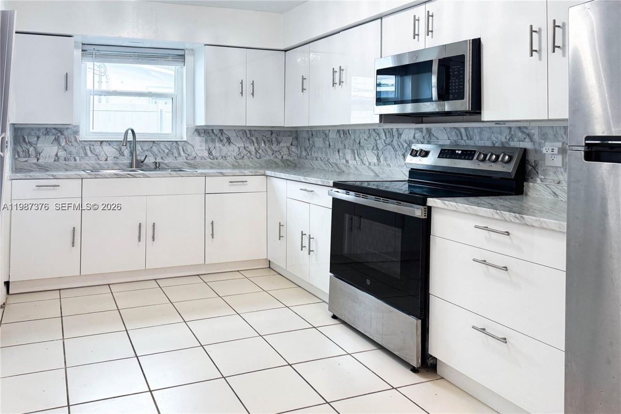 1911 N 44th Ave, Hollywood, FL 33021 Photo