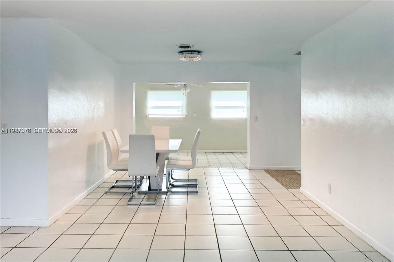 1911 N 44th Ave, Hollywood, FL 33021 Photo