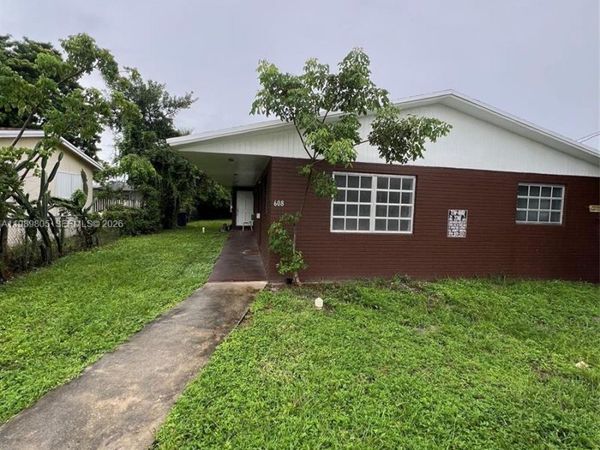 608 NW 3rd Ave , Unit 1-2, Hallandale Beach, FL 33009