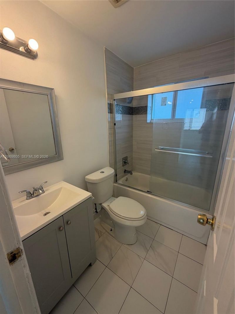 608 NW 3rd Ave , Unit 1-2, Hallandale Beach, FL 33009 Photo