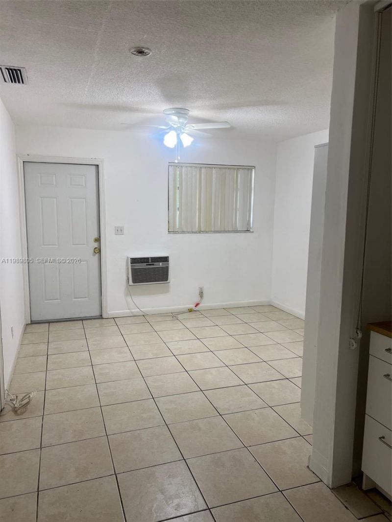 608 NW 3rd Ave , Unit 1-2, Hallandale Beach, FL 33009 Photo