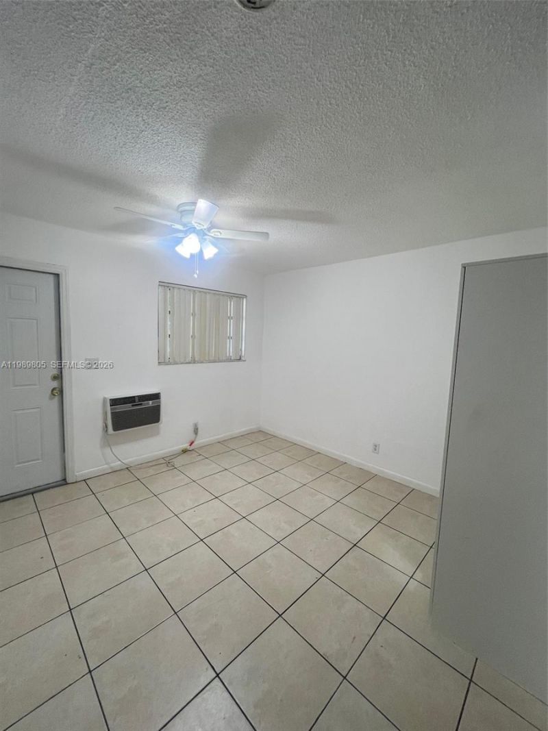 608 NW 3rd Ave , Unit 1-2, Hallandale Beach, FL 33009 Photo