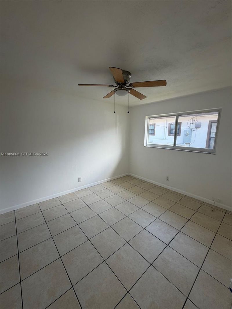 608 NW 3rd Ave , Unit 1-2, Hallandale Beach, FL 33009 Photo