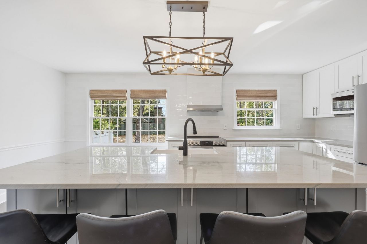 1015 Old Bridge Rd. Photo 25