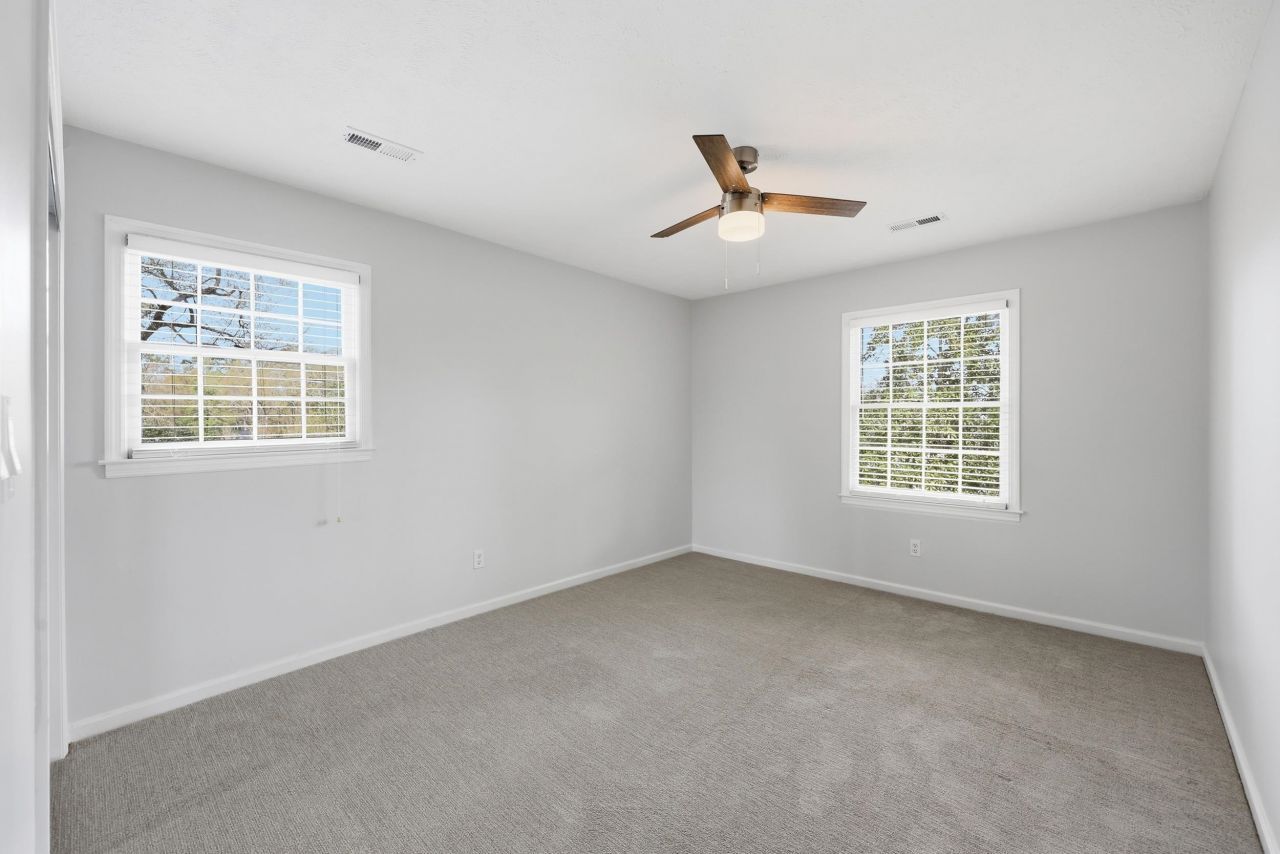 1015 Old Bridge Rd. Photo 36