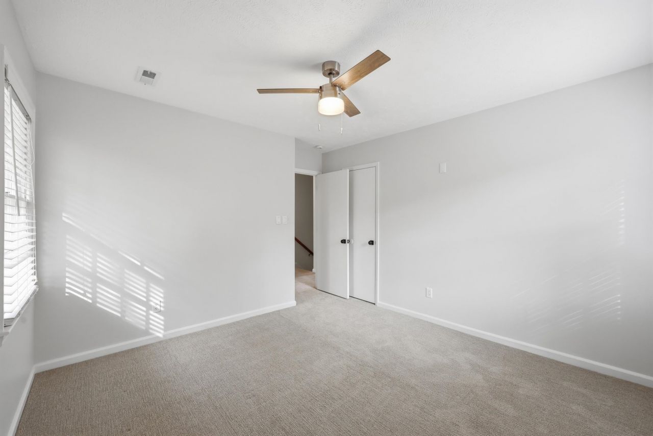 1015 Old Bridge Rd. Photo 39