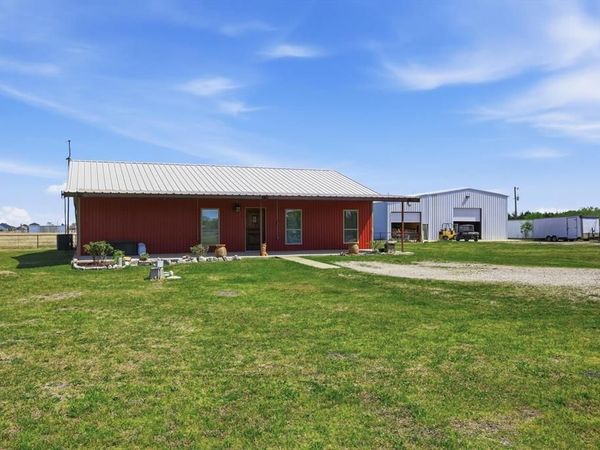 1748 Wilson Road, Waxahachie, TX 75165