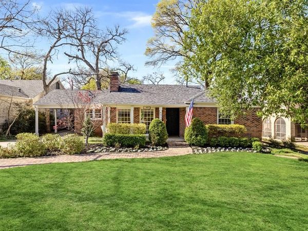 6939 Santa Monica Drive , Dallas, TX 75223