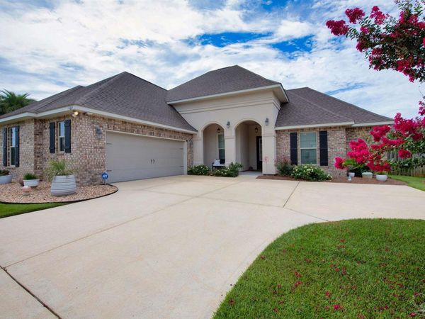 1404 Sabal Palm Dr, Gulf Breeze, FL 32563