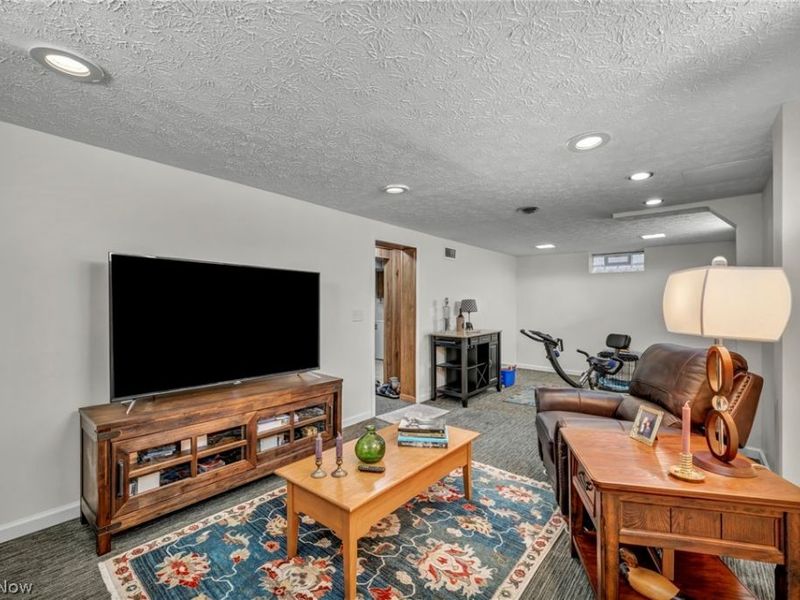 6207 Gilbert Avenue, Parma, OH 44129 Photo 18