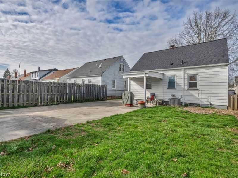 6207 Gilbert Avenue, Parma, OH 44129 Photo 24