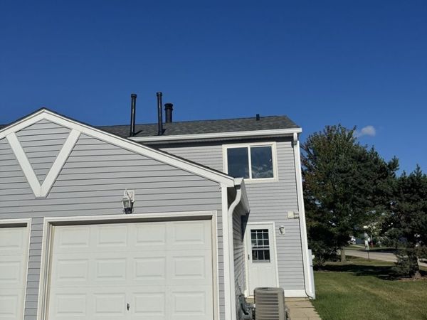 420 Meadowgreen Lane , Unit 420, Round Lake Beach, IL 60073