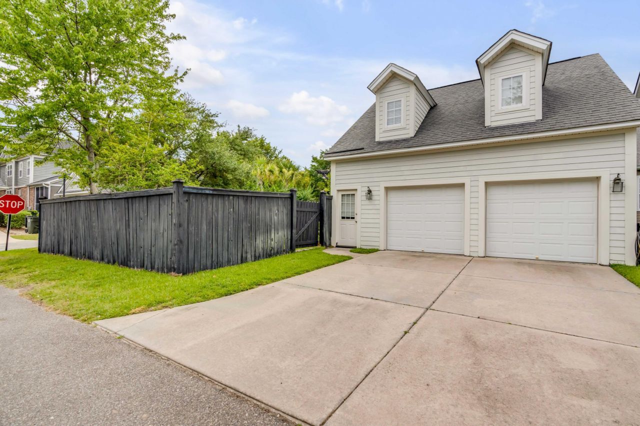 1601 Bulline Street Photo 37