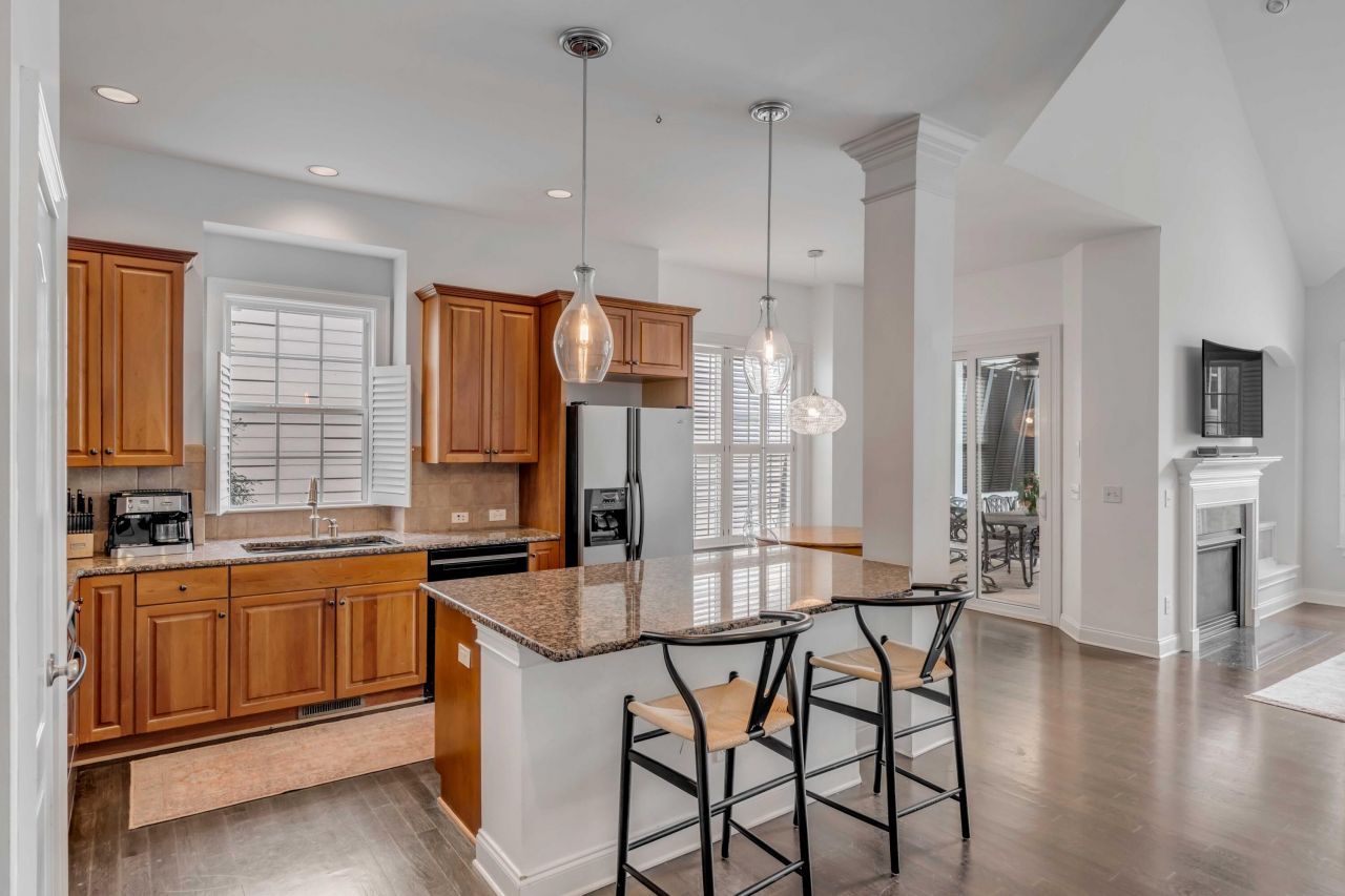 1601 Bulline Street Photo 8