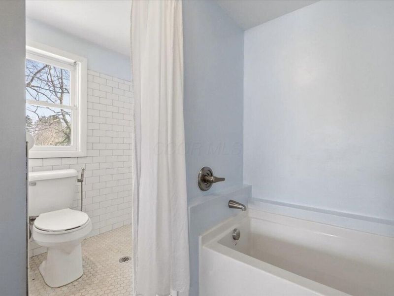 8158 New Delaware Road, Mount Vernon, OH 43050 Photo 16