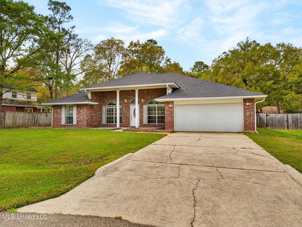 9912 Honomu Place, Diamondhead, MS 39525